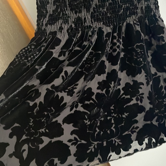 Parker velvet long sleeve mini dress, size XS - Picture 7 of 8